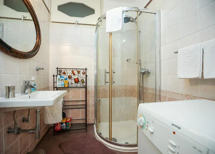 Апартаменты Vivien 2 Bedroom *