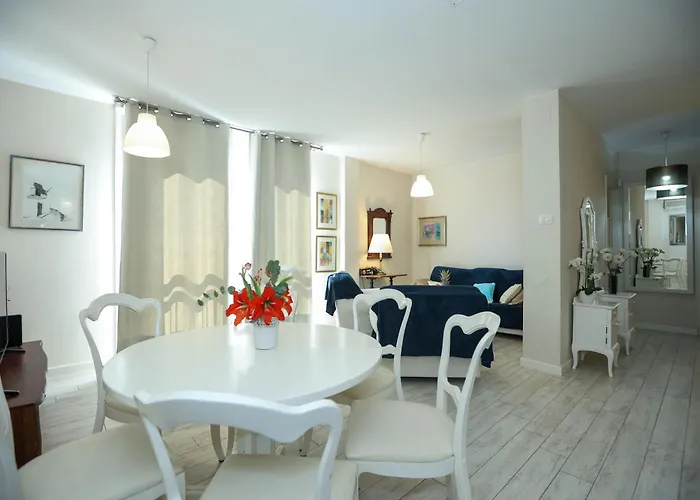 Vivien 2 Bedroom * Задар