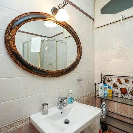 Vivien 2 Bedroom Zadar