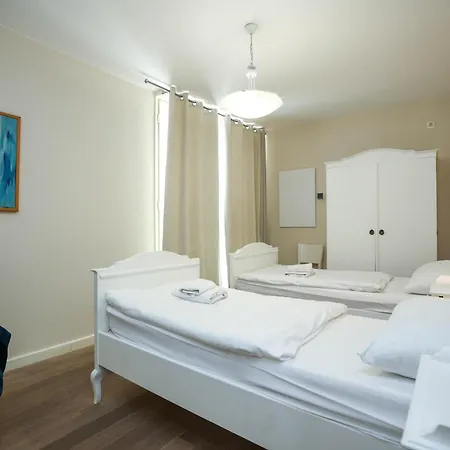 Vivien 2 Bedroom *