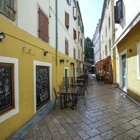 Apartament Vivien 2 Bedroom *