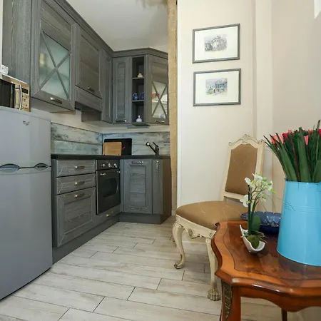 Vivien 2 Bedroom Apartament