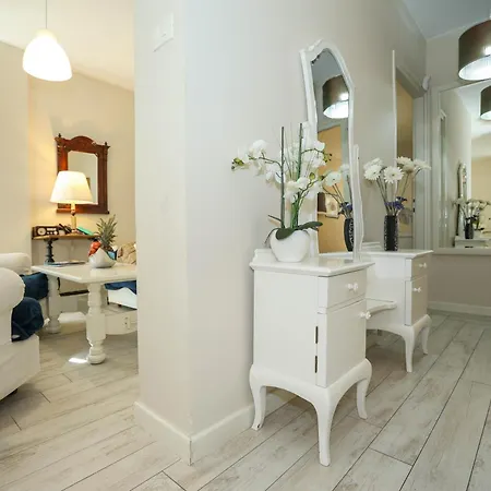 Apartament Vivien 2 Bedroom *