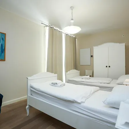 Vivien 2 Bedroom *